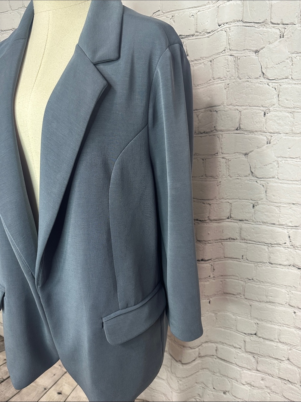 Skies Are Blue Notch Lapel 3/4 Sleeve Open Front Statement Blazer XL - 1X Modal - Picture 2 of 9